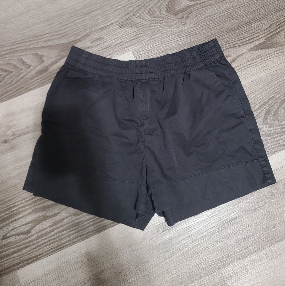 Everlane Pull On Short Black Size 10